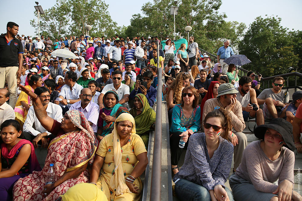 ИндоЭтноЭксп: День второй. Амритсар, церемония закрытия Индийско-Пакистанской границы + ВИДОСЫ 