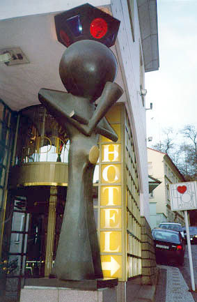Очередной памятник в Праге